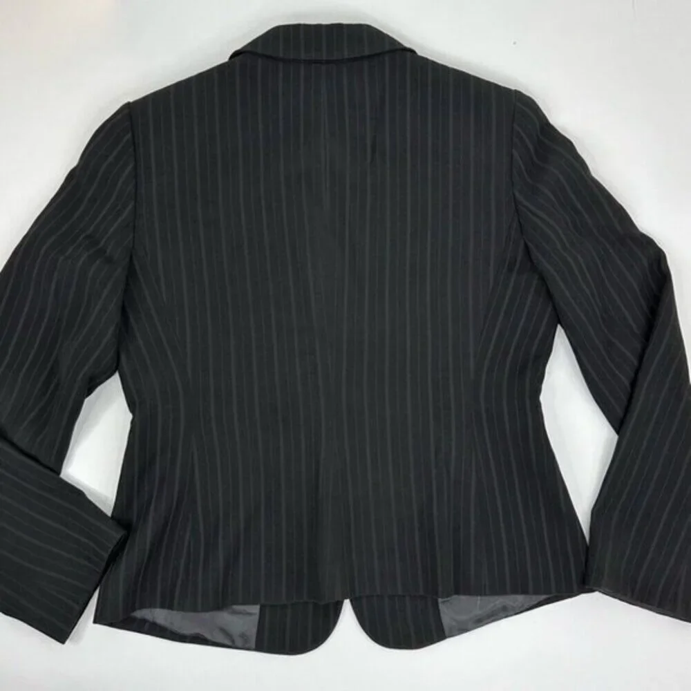 Tahari Arthur Levine Women Petite 10P Black‎ Pinstripe Two Button Blazer Jacket